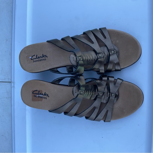 Clarks Bendables Bronze Metallic  Leather 9M Heel Slip On Sandal Shoe Mule - Picture 2 of 9